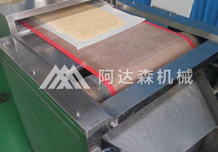 微波干燥機(jī)的特點(diǎn)優(yōu)勢(shì)：節(jié)能效率高、工藝先進(jìn)